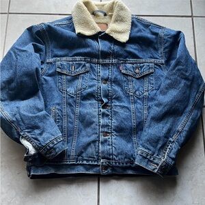 Levi’s vintage Denim Sherpa-Lined Jacket
